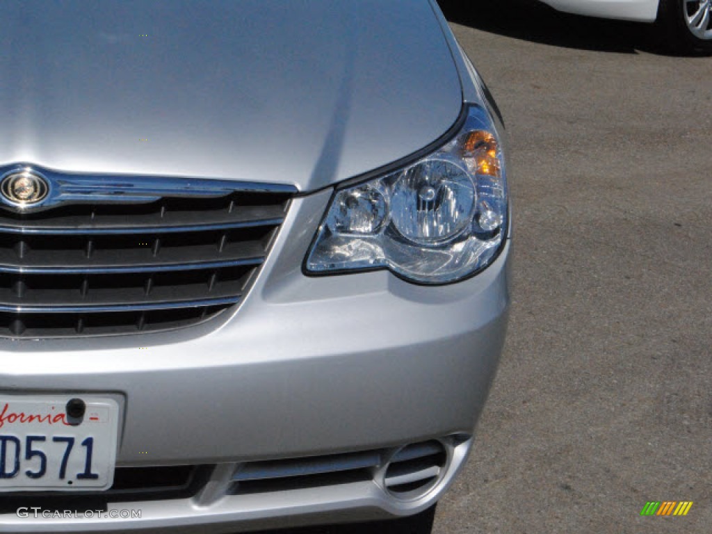 2010 Sebring Touring Sedan - Bright Silver Metallic / Dark Slate Gray photo #4