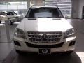 Arctic White - ML 350 4Matic Photo No. 2