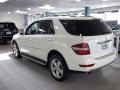 Arctic White - ML 350 4Matic Photo No. 4