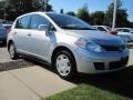 Brillant Silver - Versa 1.8 S Hatchback Photo No. 4