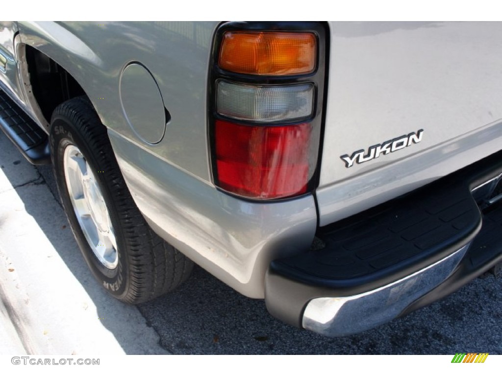 2004 Yukon SLT 4x4 - Silver Birch Metallic / Pewter/Dark Pewter photo #19