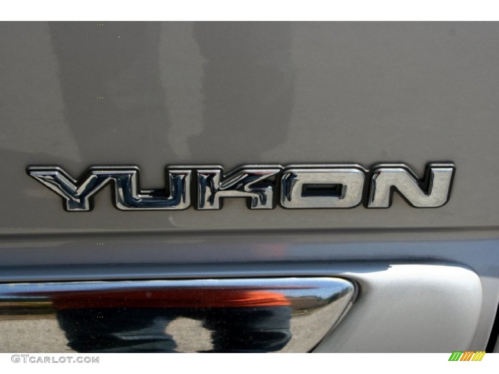 2004 Yukon SLT 4x4 - Silver Birch Metallic / Pewter/Dark Pewter photo #37