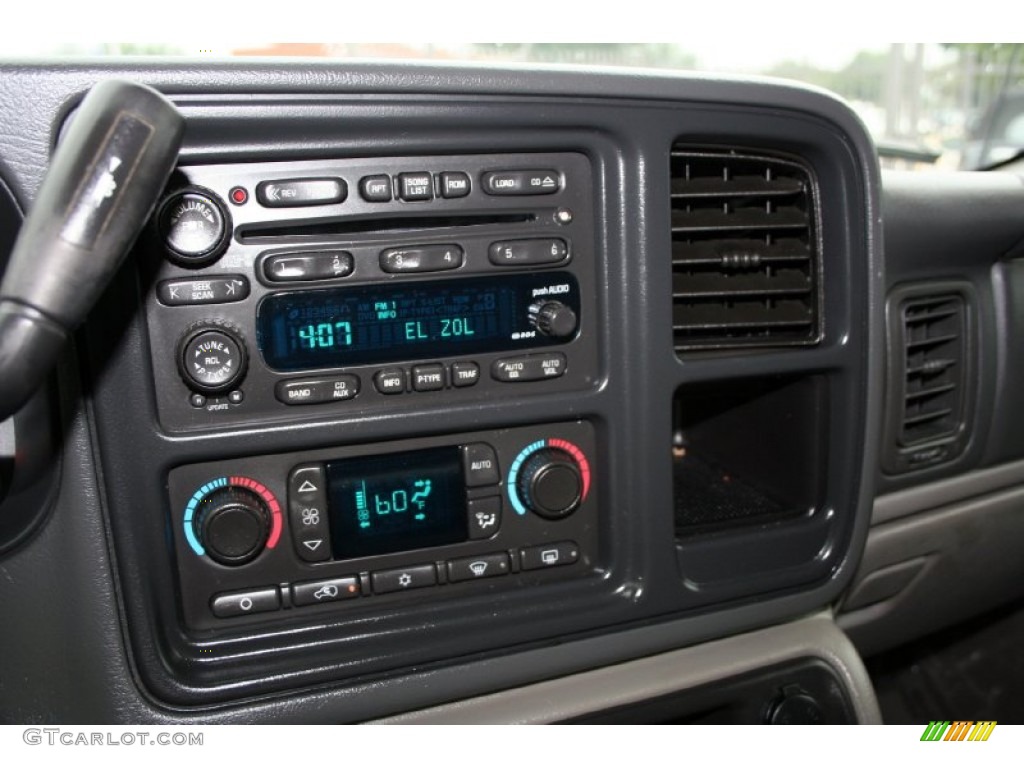 2004 Yukon SLT 4x4 - Silver Birch Metallic / Pewter/Dark Pewter photo #79