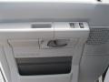 Oxford White - E Series Van E250 XLT Commericial Photo No. 7