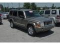 Light Khaki Metallic - Commander Limited 4x4 Photo No. 47