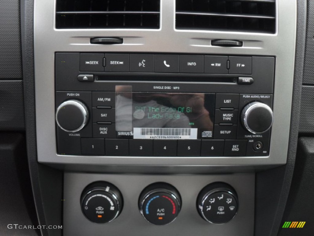 2011 Dodge Nitro Heat 4x4 Controls Photo #51309280