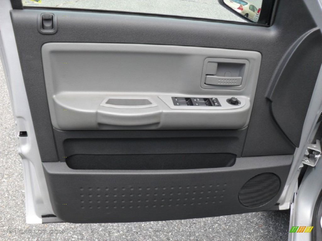 2009 Dodge Dakota Big Horn Crew Cab Dark Slate Gray/Medium Slate Gray Door Panel Photo #51311230