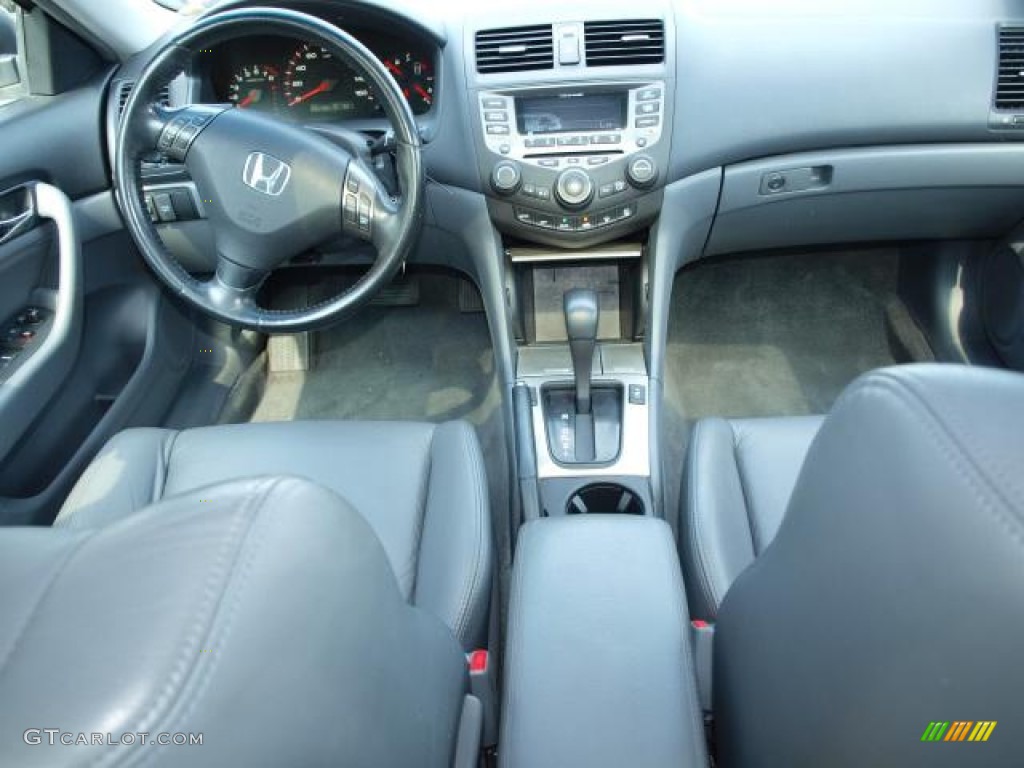 2006 Accord EX V6 Coupe - Alabaster Silver Metallic / Gray photo #10