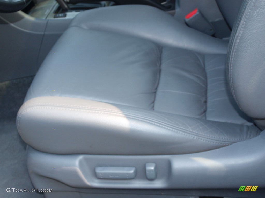 2006 Accord EX V6 Coupe - Alabaster Silver Metallic / Gray photo #16