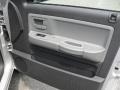 Bright Silver Metallic - Dakota Big Horn Crew Cab Photo No. 21