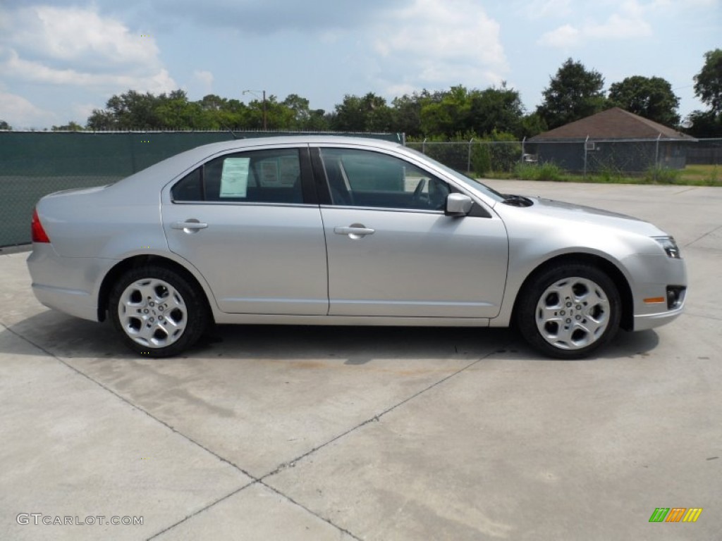 2011 Fusion SE - Ingot Silver Metallic / Charcoal Black photo #2