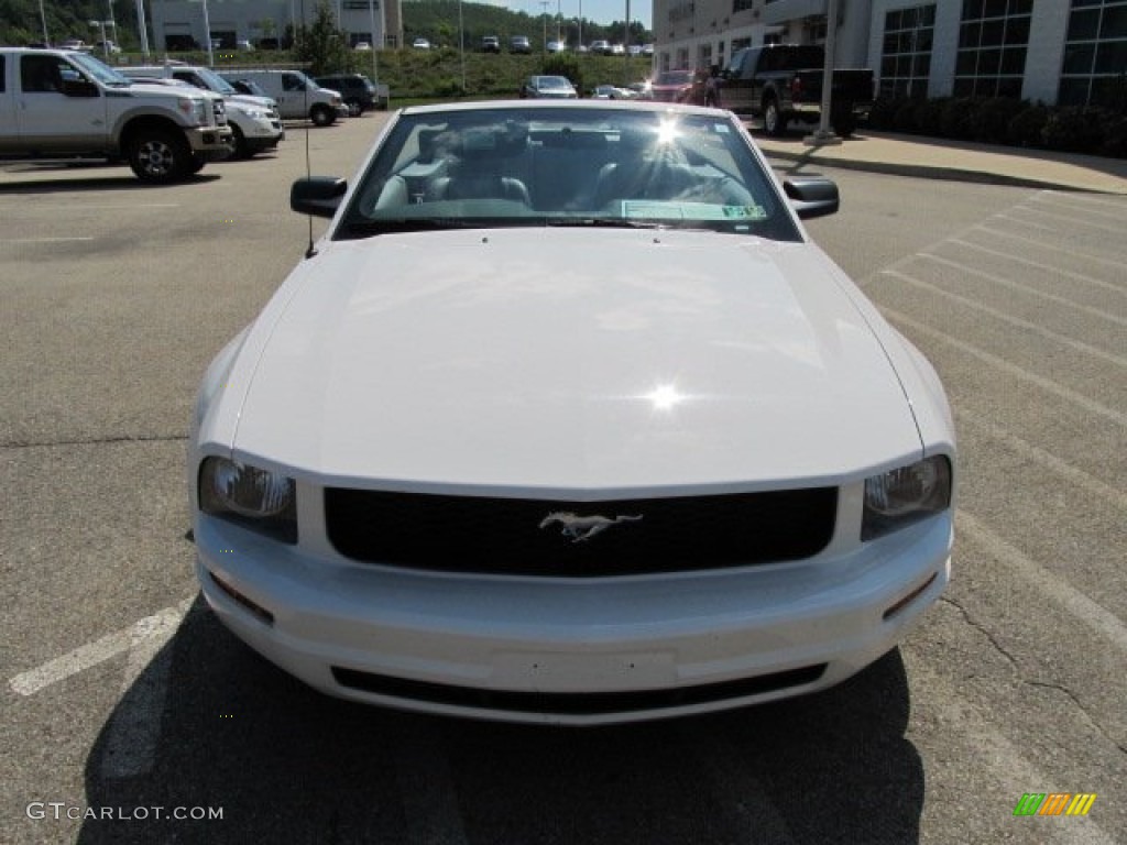 2009 Mustang V6 Premium Convertible - Performance White / Light Graphite photo #5