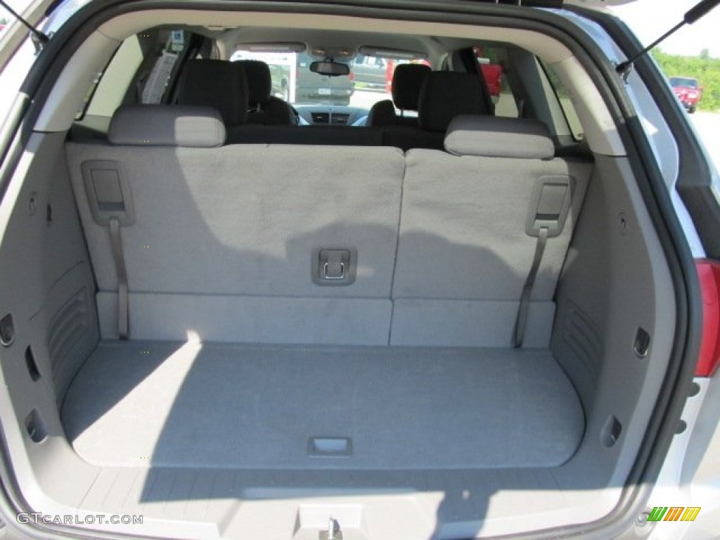 2011 Traverse LS AWD - Silver Ice Metallic / Dark Gray/Light Gray photo #22