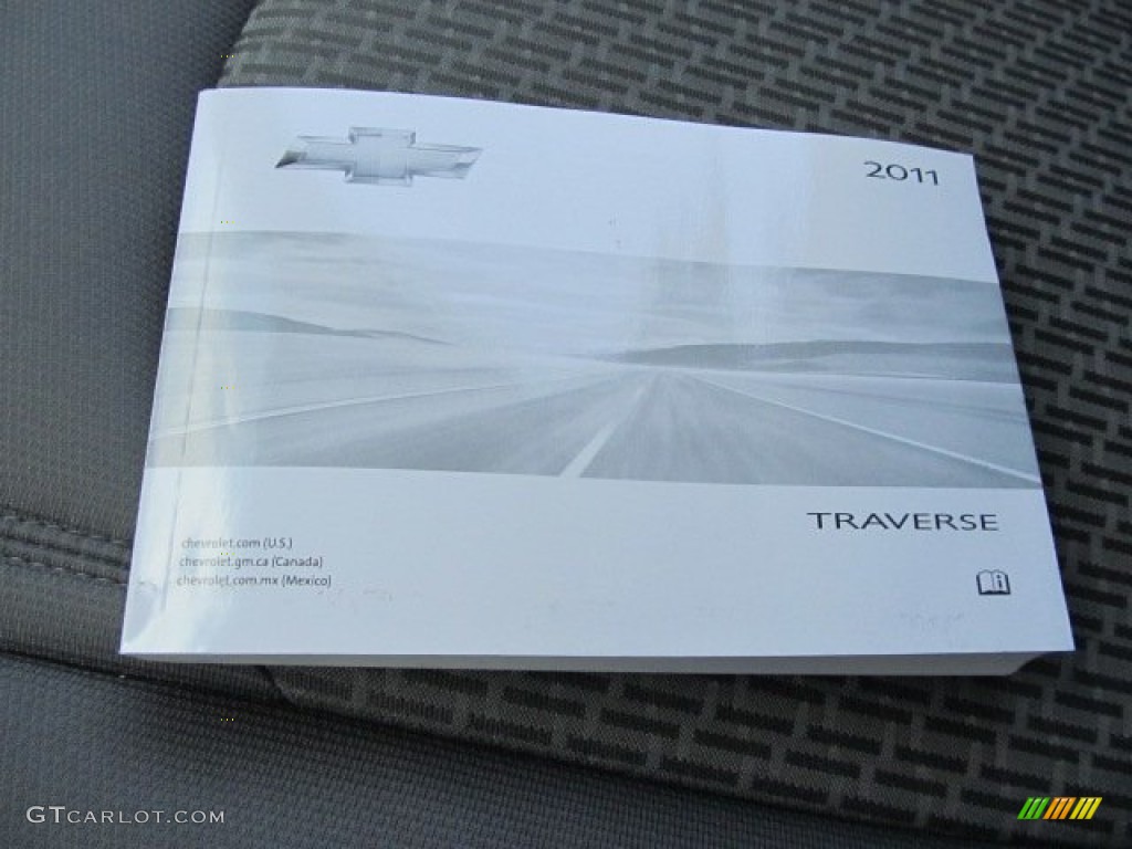 2011 Traverse LS AWD - Silver Ice Metallic / Dark Gray/Light Gray photo #23