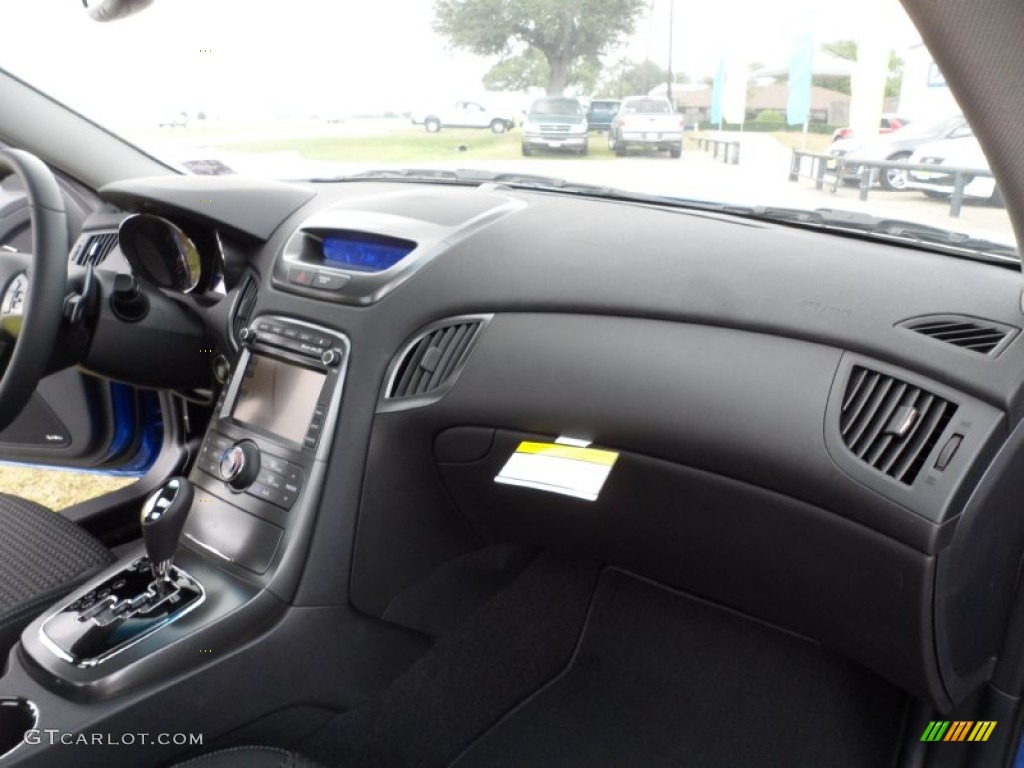 2011 Hyundai Genesis Coupe 2.0T Premium Black Cloth Dashboard Photo #51318442