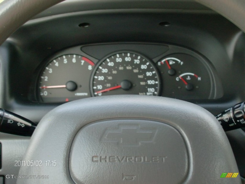 2004 Tracker LT 4WD - Black / Medium Gray photo #12