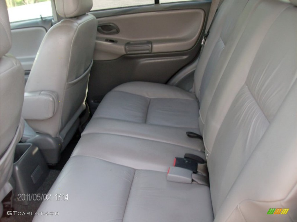 Medium Gray Interior 2004 Chevrolet Tracker LT 4WD Photo #51318583
