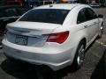 Bright White - 200 Touring Photo No. 2