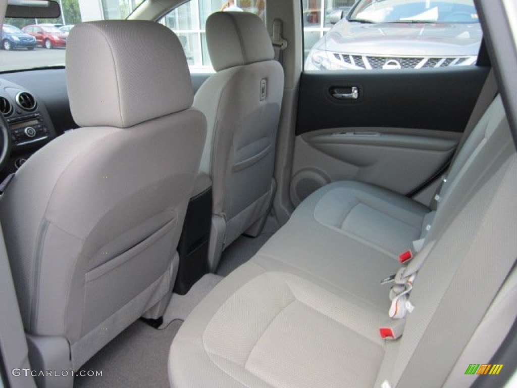 2011 Rogue S AWD - Pearl White / Gray photo #4