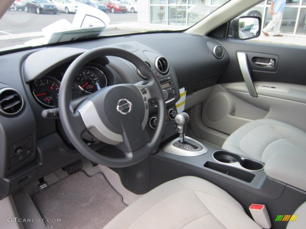 2011 Rogue S AWD - Pearl White / Gray photo #13