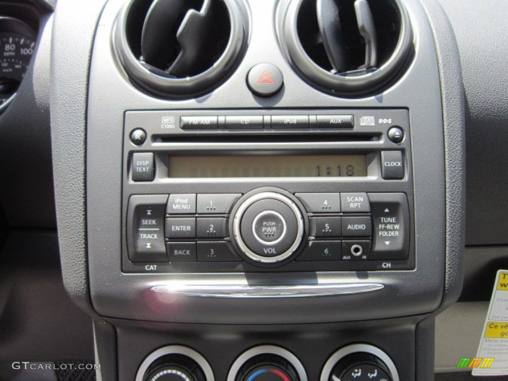 2011 Rogue S AWD - Pearl White / Gray photo #19