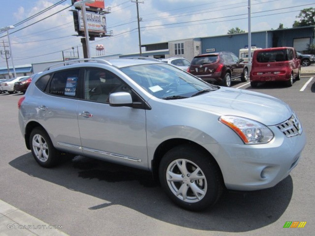 2011 Rogue SV AWD - Frosted Steel Metallic / Gray photo #10