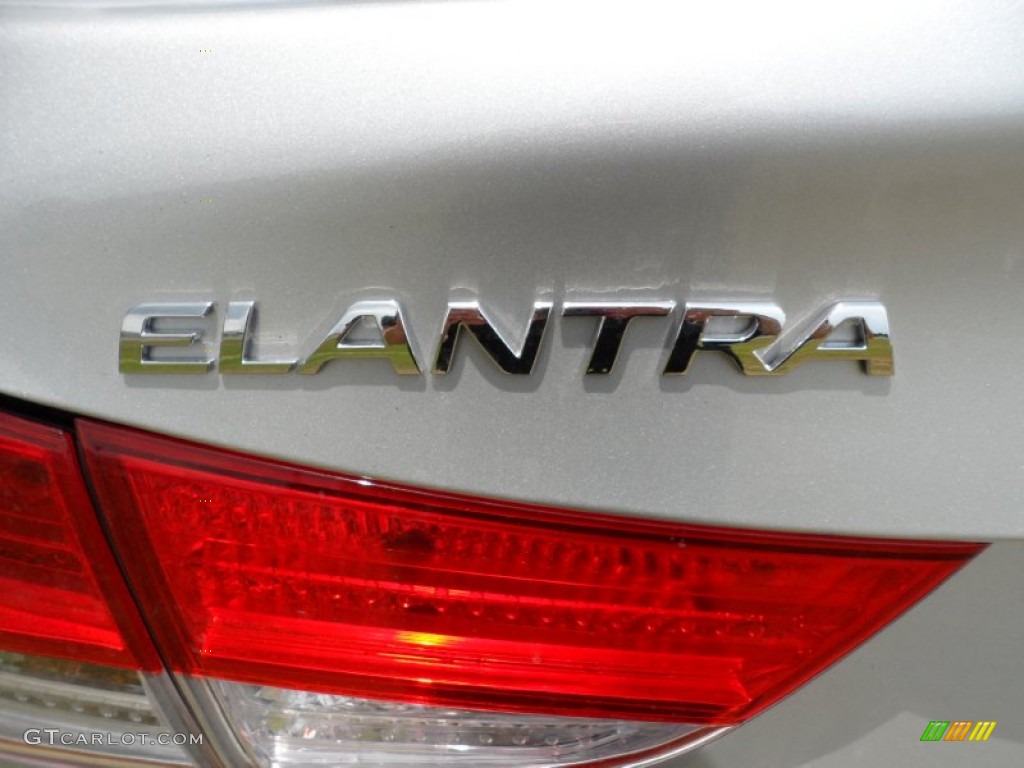 2012 Hyundai Elantra Limited Marks and Logos Photo #51324052