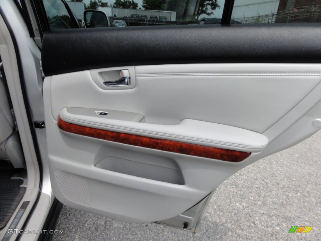 2004 Lexus RX 330 Light Gray Door Panel Photo #51326776