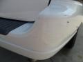 Vibrant White - Windstar LX Photo No. 21