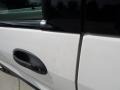 Vibrant White - Windstar LX Photo No. 25