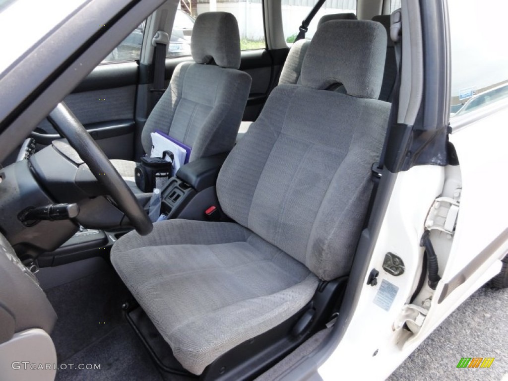 Gray Interior 2001 Subaru Legacy L Wagon Photo #51328855