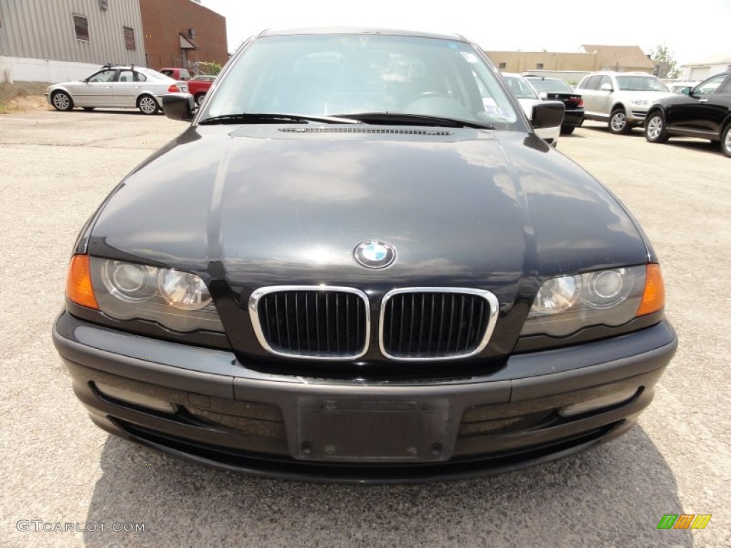 2001 3 Series 325xi Sedan - Jet Black / Black photo #3