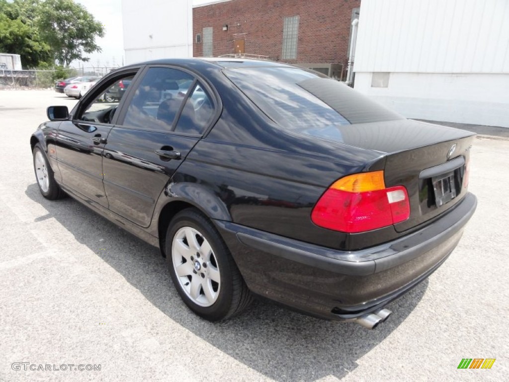 2001 3 Series 325xi Sedan - Jet Black / Black photo #10