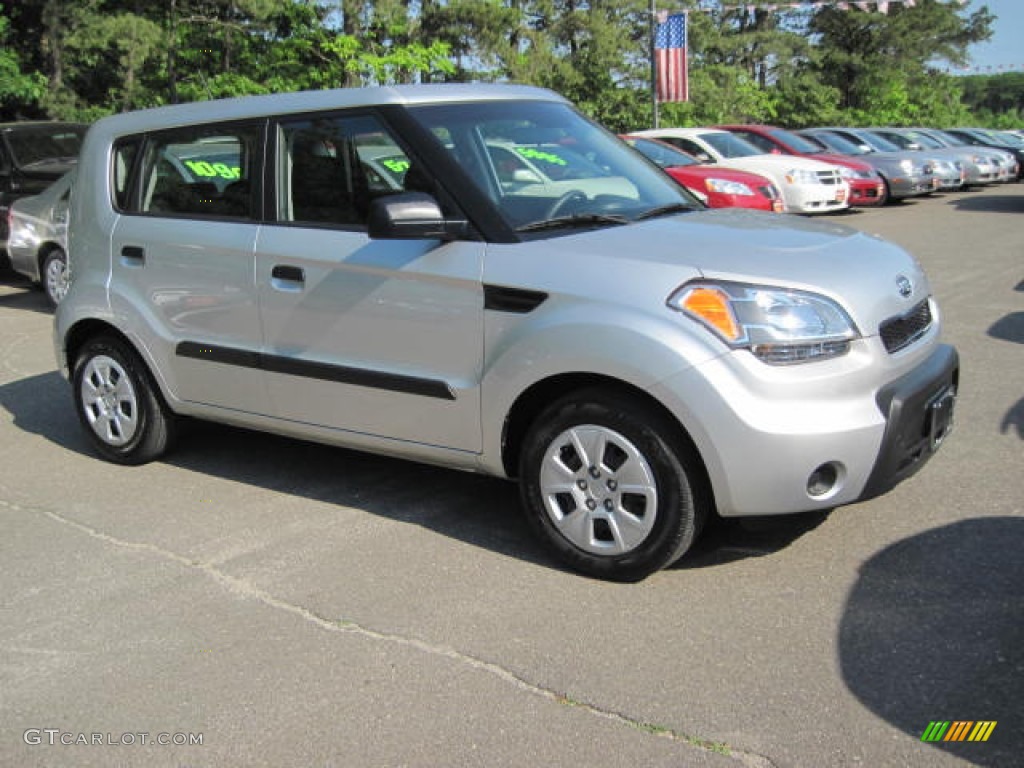 Bright Silver 2010 Kia Soul 1.6 Exterior Photo #51332401