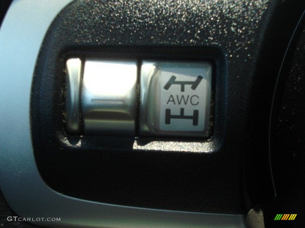 2008 Mitsubishi Lancer Evolution GSR Controls Photo #51333538