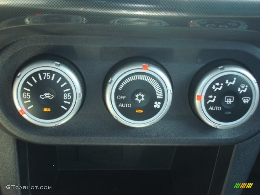 2008 Mitsubishi Lancer Evolution GSR Controls Photo #51333580