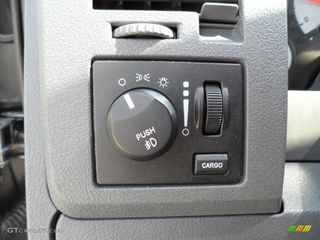 2008 Dodge Ram 3500 Lone Star Quad Cab 4x4 Controls Photo #51334135