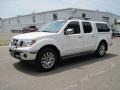 2009 Avalanche White Nissan Frontier LE Crew Cab 4x4  photo #1