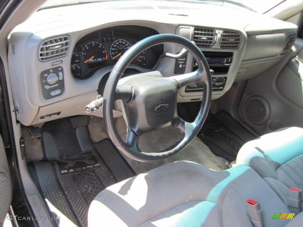 Medium Gray Interior 2003 Chevrolet S10 Xtreme Extended Cab Photo #51335974