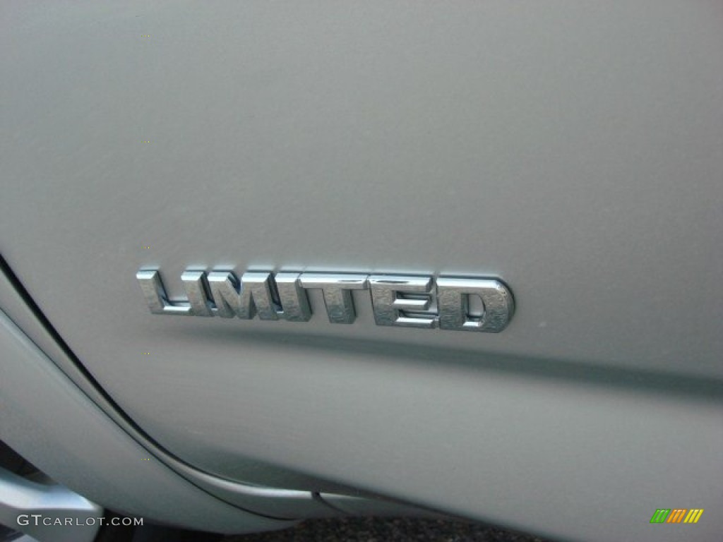 2011 RAV4 V6 Limited 4WD - Classic Silver Metallic / Ash photo #28