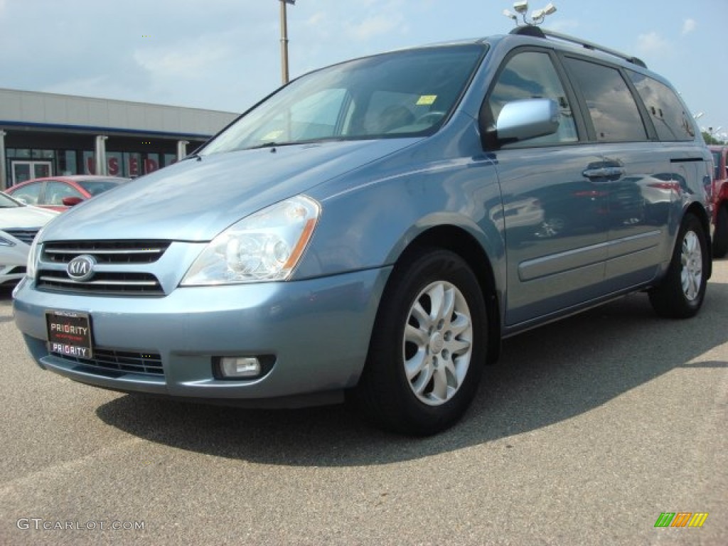 Glacier Blue Kia Sedona