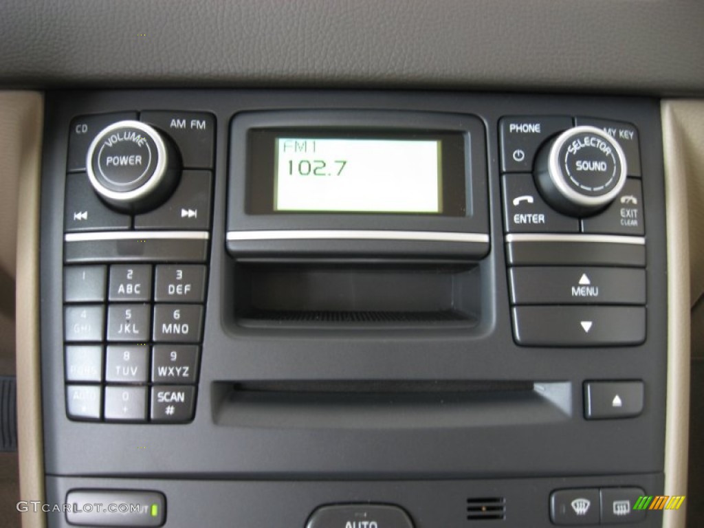 2011 Volvo XC90 3.2 AWD Controls Photo #51339145