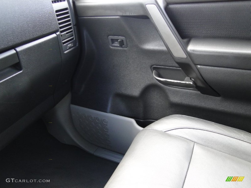 2004 Armada LE - Deep Water Blue Metallic / Graphite/Titanium photo #24