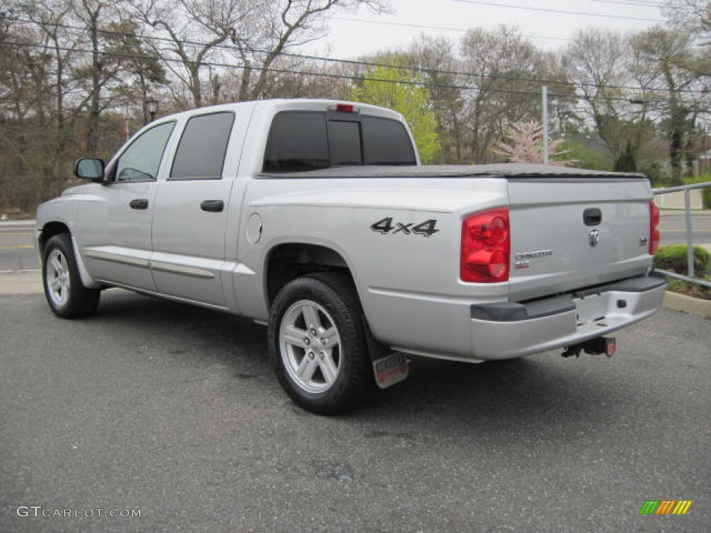 Bright Silver Metallic 2007 Dodge Dakota SLT Quad Cab 4x4 Exterior Photo #51344626