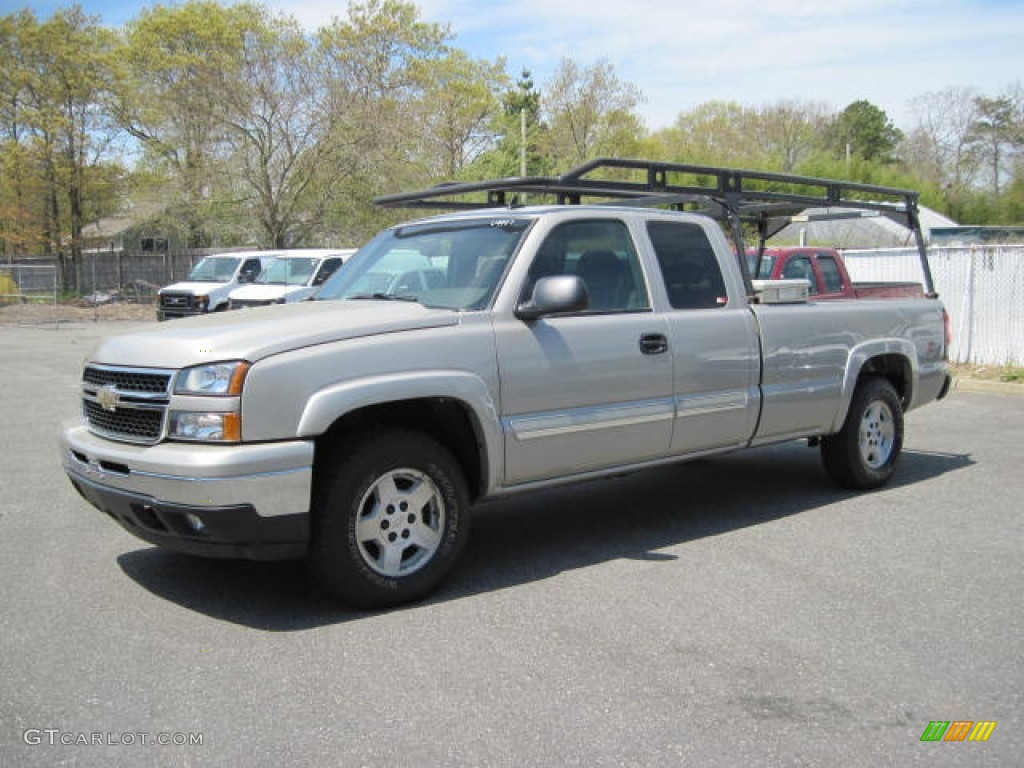 2007 Chevrolet Silverado 1500 Classic LT Extended Cab 4x4 Exterior Photos