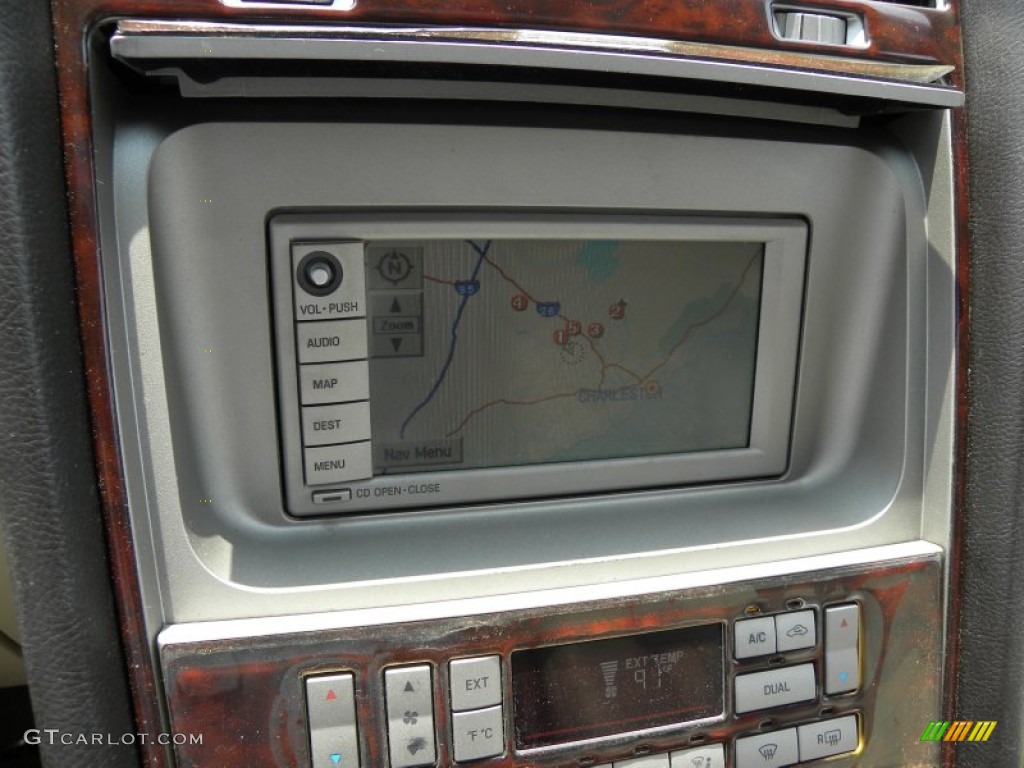 2003 Lincoln Navigator Luxury Navigation Photos