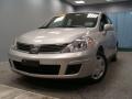 Brillant Silver - Versa 1.8 S Hatchback Photo No. 1