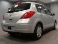 Brillant Silver - Versa 1.8 S Hatchback Photo No. 5
