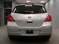 Brillant Silver - Versa 1.8 S Hatchback Photo No. 6