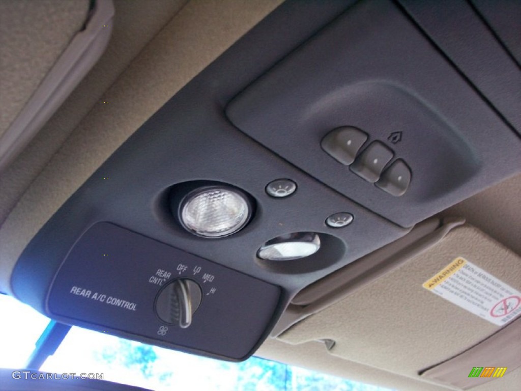 1998 Chevrolet Tahoe LT 4x4 Controls Photo #51353288